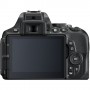Nikon D5600 + 18-140mm f / 3.5-5.6G ED VR DX
