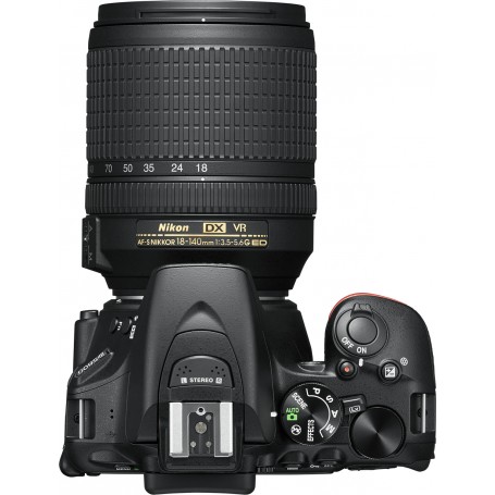 Comprar Nikon D5600 + 18-140 mm - Ganga